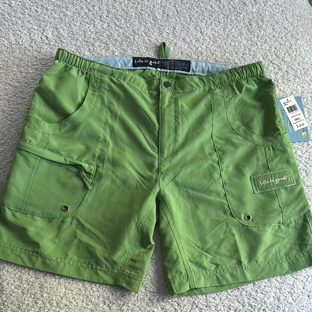 NWT Life is Good Women’s Green Cargo Shorts Size S